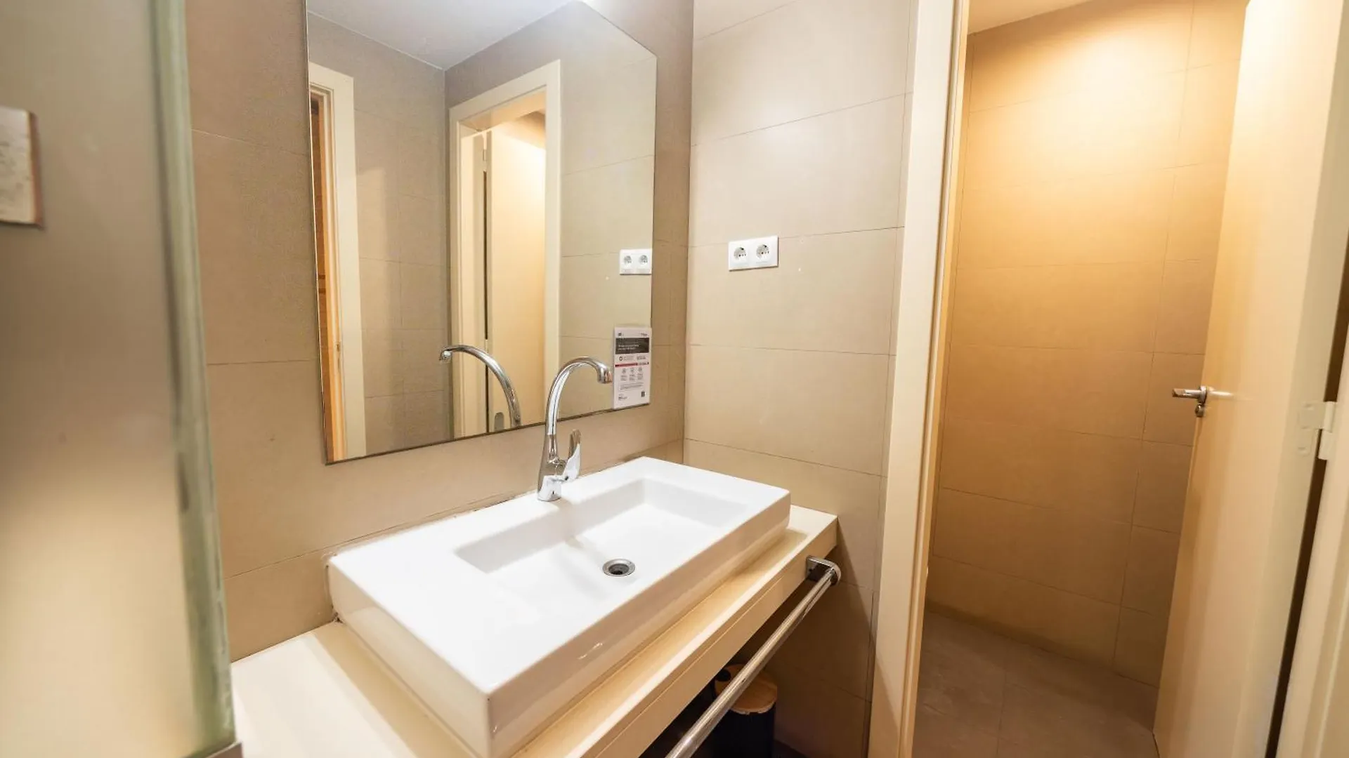 Gg Hostel 巴塞罗那