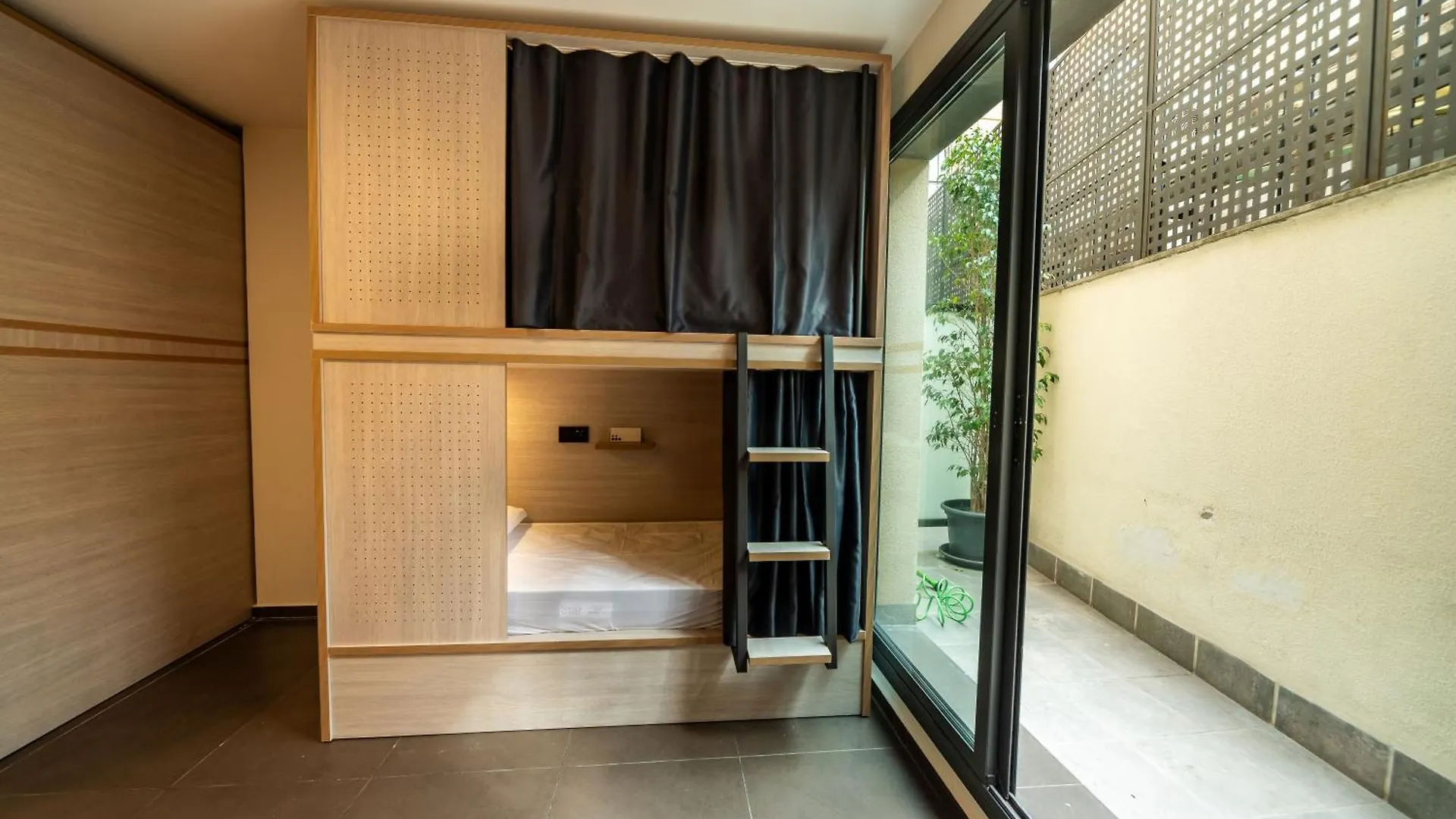Gg Hostel برشلونة