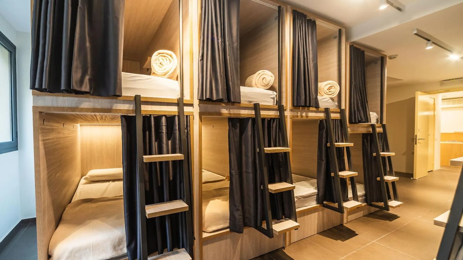 Gg Hostel برشلونة إسبانيا